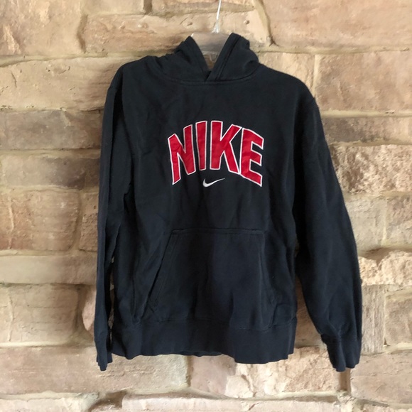 nike hoodie streetwear